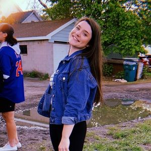 Meet your Posher, Rebecca